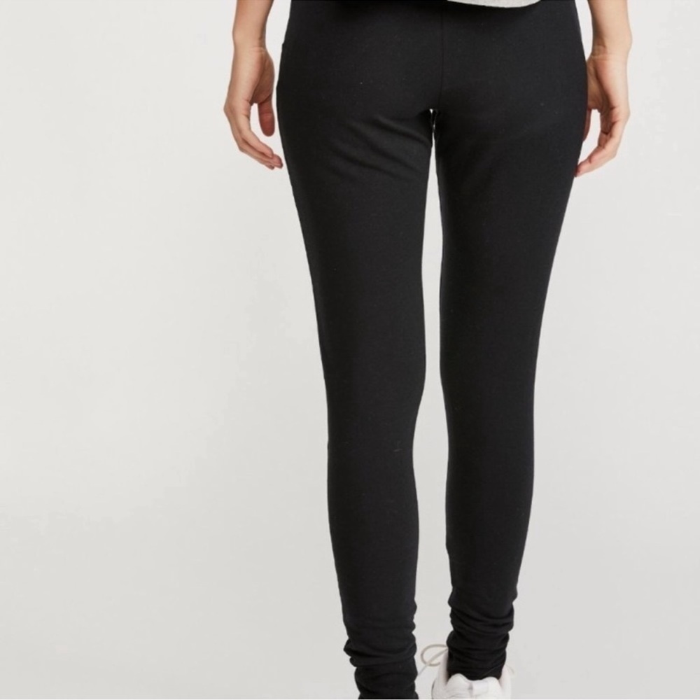 NWT Free People Movement Sunny
Skinny Sweatpants in Black - Picture 3 of 6